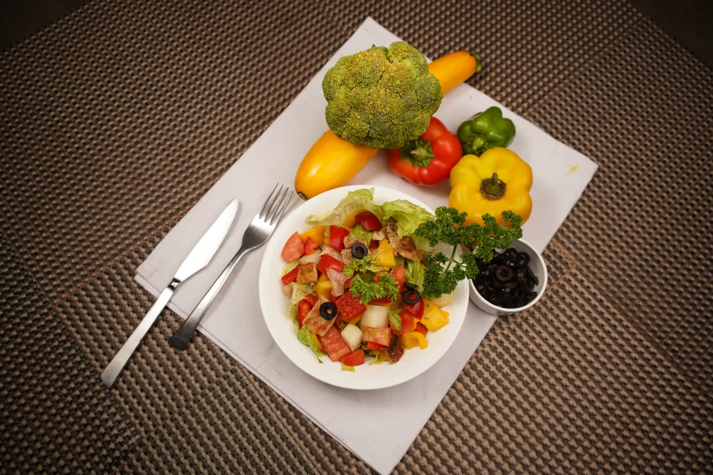 Colorful bowl of fresh vegetables