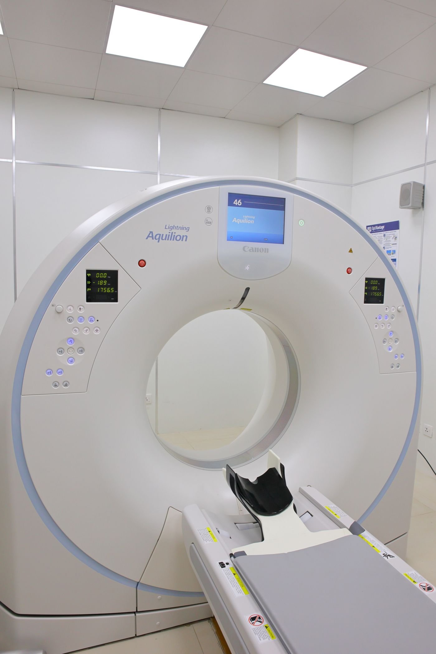 MRI scanner used for noninvasive structural brain imaging